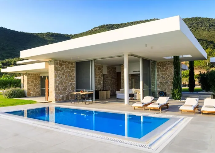 Varko - Apollo * Lefkada City