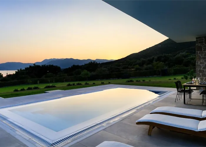 Varko - Apollo Lefkada City